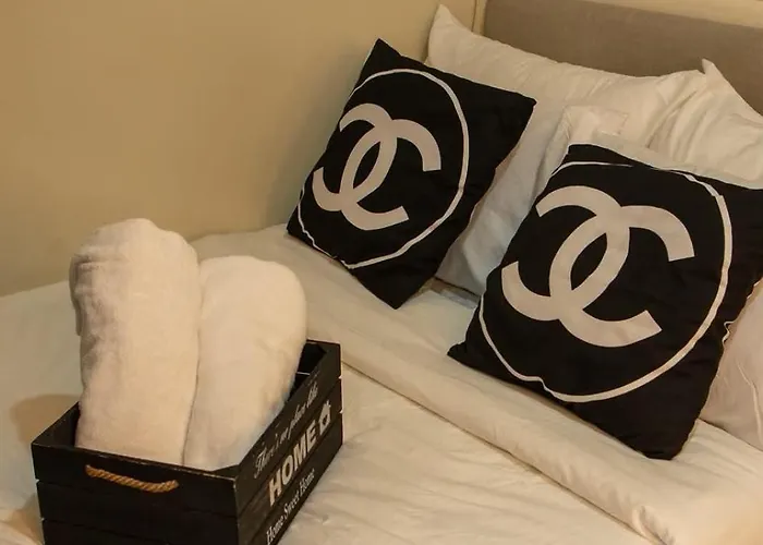 The Soft - Makati Staycation Apartment